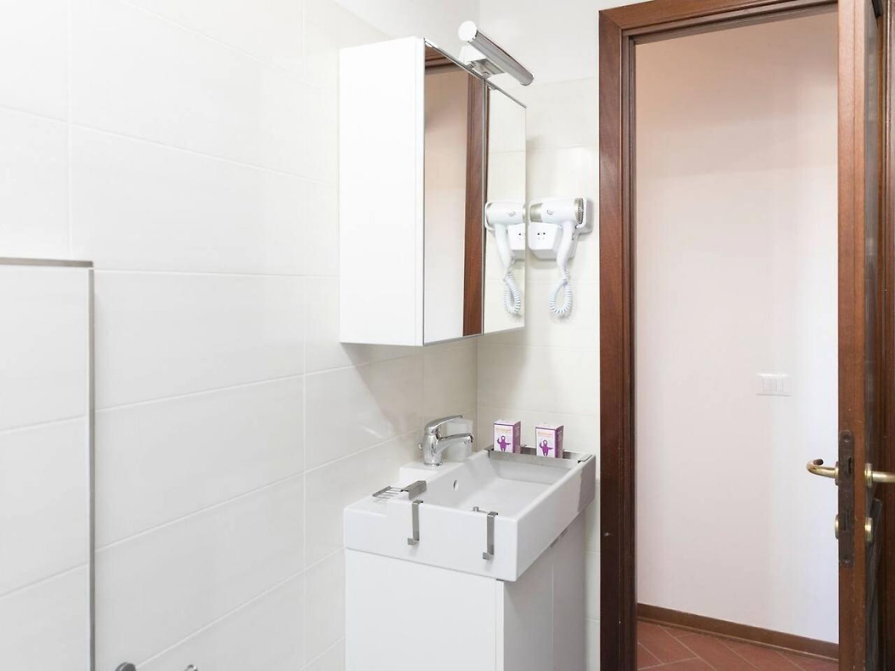 Altido Apt For 6 With Lovely Views 3 Mins To Corso Italia Pisa Exterior photo